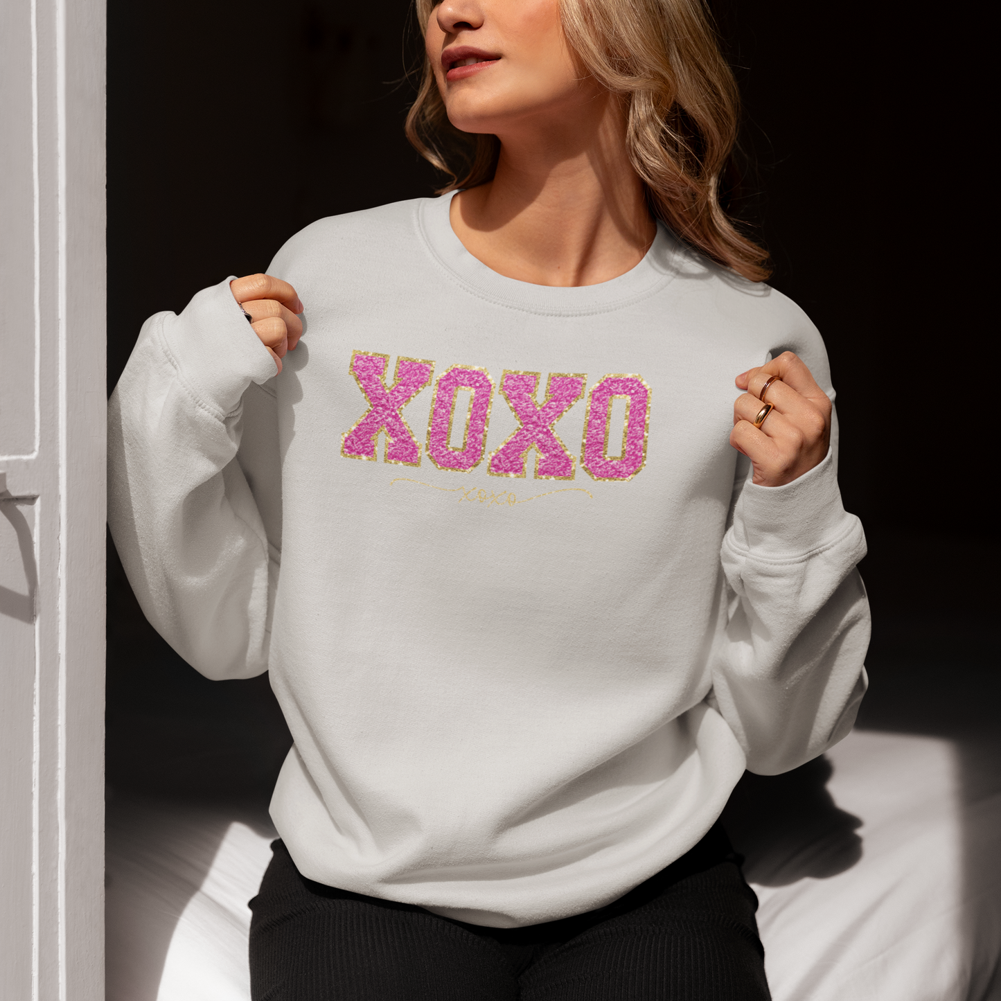 Valentines Day Sweatshirt, Valentine Shirt, Valentines Crewneck Pull Over Sweatshirt, Heart Sweater Love Shirt Unique Holiday Gift for Her XOXO